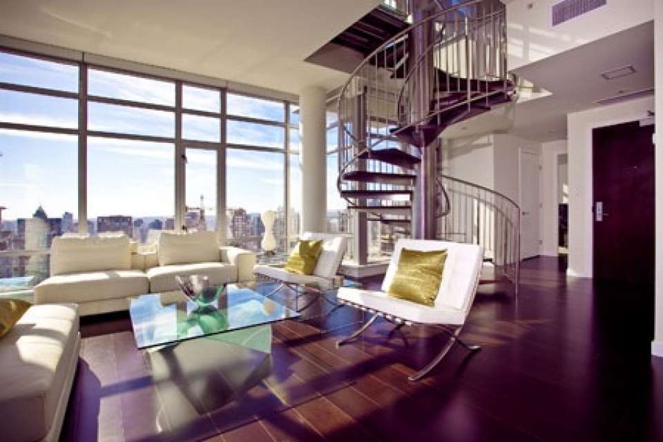 L’Hermitage Building, Penthouse with Views