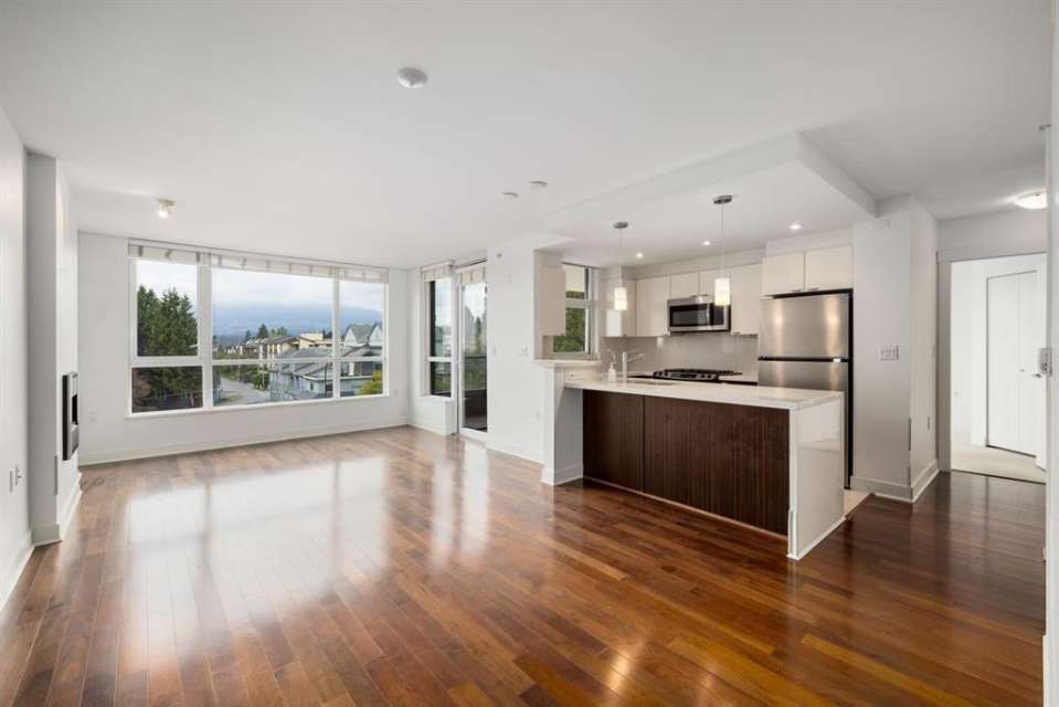 West-Facing Corner 2bedroom, with Mountain Views at the Envy