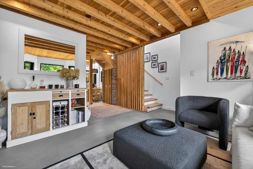 Newly Renovated 2 Bed Home in Strathcona